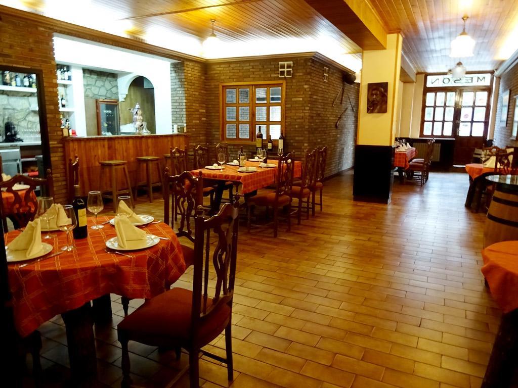 Hotel Millan نيغريرا المظهر الخارجي الصورة